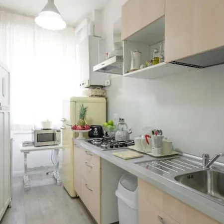 아파트 Romanlux Vatican 3bd 2ba *