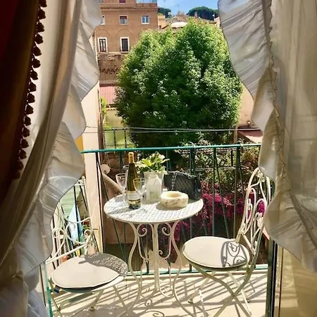 Romanlux Vatican 3bd 2ba Апартаменты